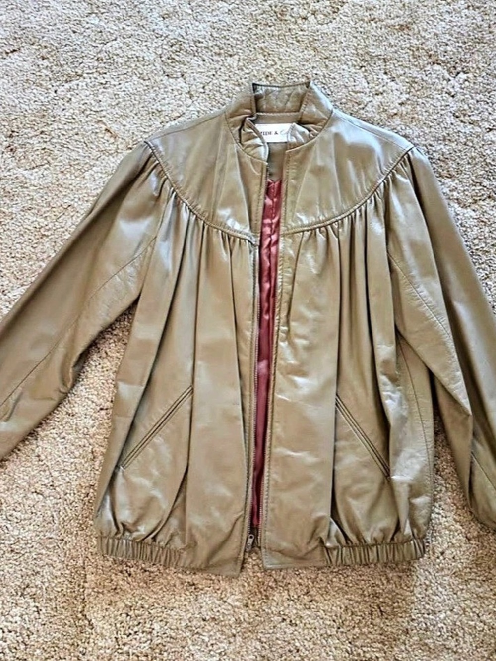 Vintage HIDE & CHIC Beige Leather Bomber Jacket Pleated Yoke 80s Funnel Neck Sz